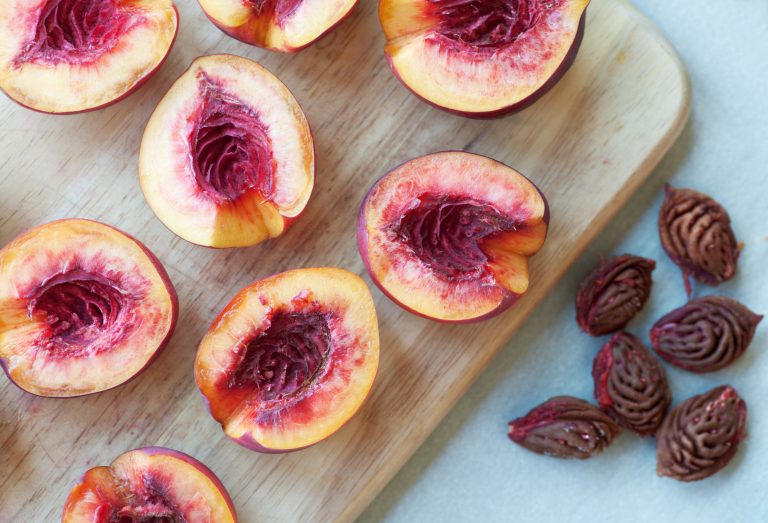 The Hidden Dangers Of Popular Fruits The Fruit You Should And Shouldnt Bother Eating - y8tes0f